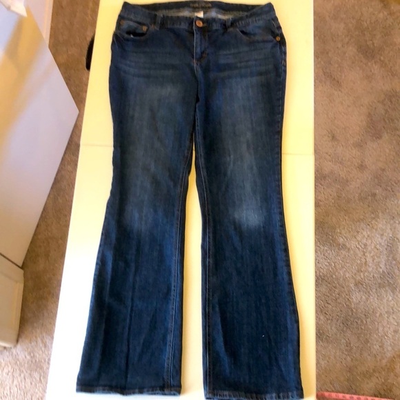 maurices boot cut jeans 16 L - Picture 2 of 6